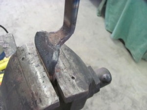 Îndreptarea instrument-spatula cu mâinile (mâini) Îndreptarea instrument-spatula cu propriile sale mâini