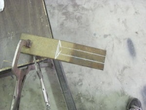 Îndreptarea instrument-spatula cu mâinile (mâini) Îndreptarea instrument-spatula cu propriile sale mâini