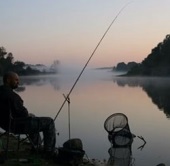 Pike și caras (Carassius) Pike și crap