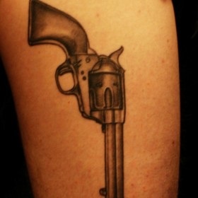 pistol de tatuaj (tatuaje) pistol tatuaj