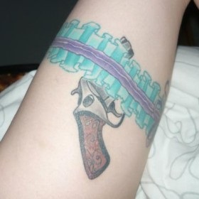 pistol de tatuaj (tatuaje) pistol tatuaj