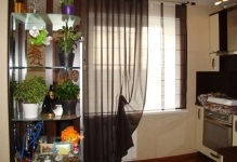 Tulle bucatarie Photo scurt drapaje, cum să coase și atârnă draperii frumos, design-grilă și modul în care (tul) Tulle bucatarie Photo scurt drapaje, cum să coase și atârnă draperii frumos, design-grilă și cum