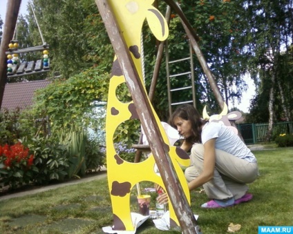 porțiune de decorare din lemn „și Ladybird girafa“ (pentru profesori) secțiunea de decorare din lemn „vacă și girafa“