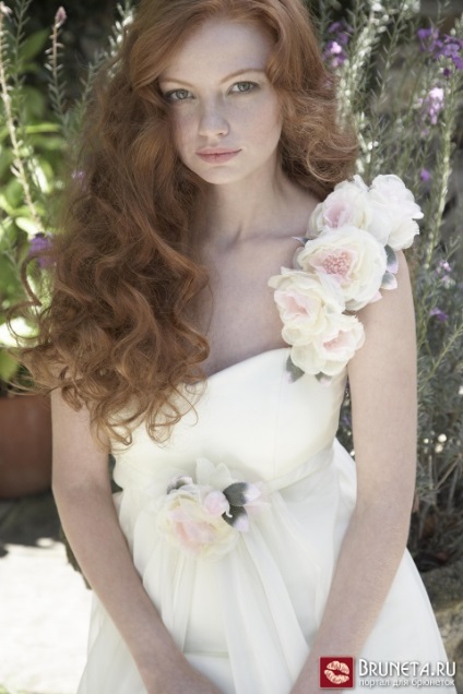 Alegerea rochiei de mireasa perfecta, brunetele portalul principal, portalul pentru brunete (DRESS) Alegerea rochiei de mireasa perfecta, brunetele portalul principal, portalul pentru brunete