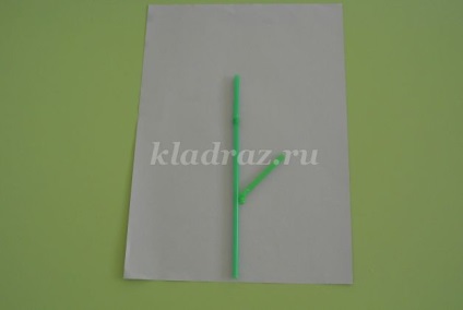 Floare roșie pentru mama 8 martie (mama) Floare roșie pentru mama 8 martie