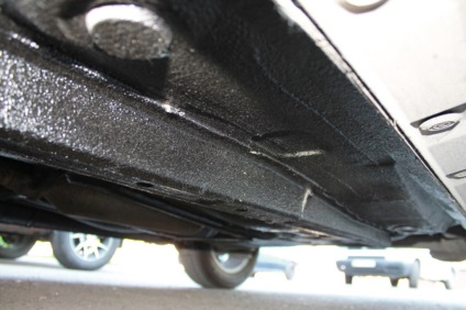 Prelucrare anticoroziune pentru automobile, foto și video (protecția împotriva coroziunii auto kazova cu procesul de mastic anticoroziv mâinile sale îndepărtarea ruginii la coroziune) Prelucrare anticoroziune pentru automobile, foto și video