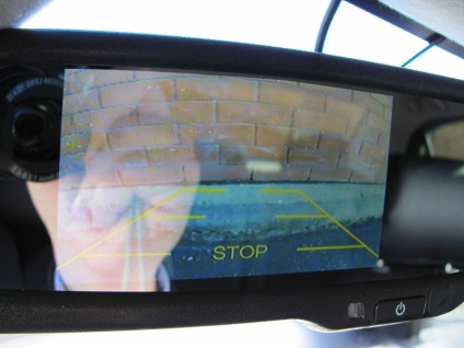monitor oglinda retrovizoare auto și aparat de fotografiat cu unitatea fără fir (cu patru șuruburi) monitor oglinda retrovizoare auto și aparat de fotografiat cu unitatea fără fir