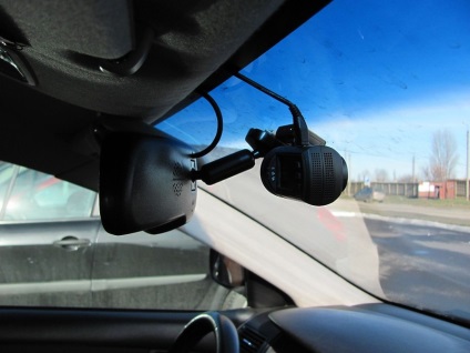 Monitor auto oglinda retrovizoare și o cameră cu unitatea fără fir (formular) monitor oglinda retrovizoare auto și aparat de fotografiat cu unitatea fără fir