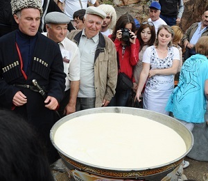Ayran beneficii și rău organismului, rețete cu fotografii, decât băuturi lactate proprietăți utile (Ayran turcesc) Ayran beneficii și rău organismului, rețete cu fotografii, decât utile bea lapte fermentat, proprietăți