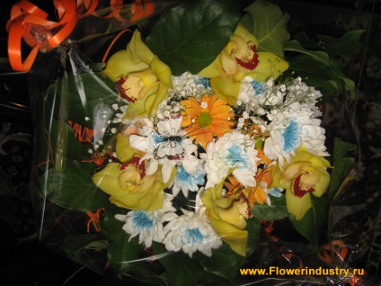 Buchet de trandafiri un buchet crenguță cu mâinile lor (un buchet de trandafiri o crenguta) Buchet de trandafiri un buchet de crenguță cu mâinile lor