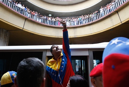 Ce e în neregulă cu Venezuela și de ce adunarea constitutivă nu va ajuta lumea politică (o întâlnire) Ce e în neregulă cu Venezuela și de ce Constituantei nu va ajuta lumea politica