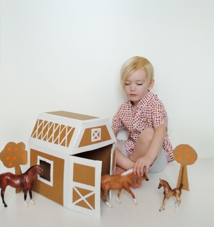 Facem jucării din cutii de carton (jucării) Asigurați-vă jucării din cutii de carton