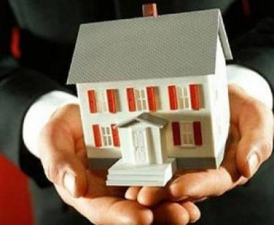 demolare casa, apartamentul nu este privatizat, acesta va primi reinstalarea de locuințe dărăpănate și publice (în cazul în care casa se găsește într-o situație de urgență, iar apartamentul este privatizat) demolare casa, apartamentul nu este privatizat, acesta va primi reinstalarea de locuințe dărăpănate și publice