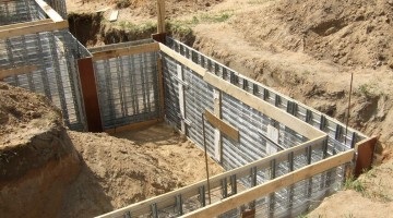 Drenaj în jurul casei cu propriile sale mâini zona de drenaj, dispozitivul și drenarea corecta subsol (a casei) Drenaj în jurul casei cu propriile sale mâini zona de drenaj, dispozitivul și drenarea corespunzătoare a fundației
