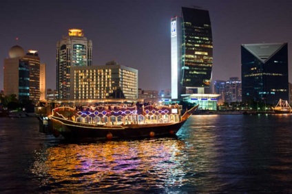 Dubai cry (Dubai Creek)