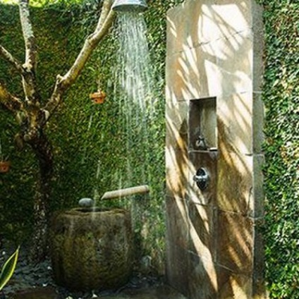 Duș pentru a da propriile lor mâini (cabana care urmează să fie rezolvată) Duș pentru a da propriile lor mâini