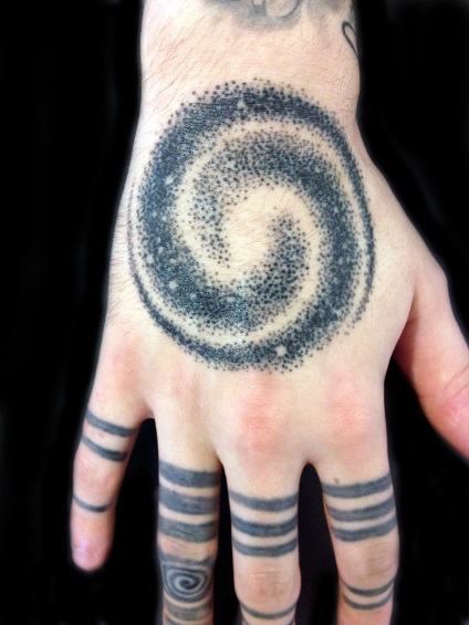Fotografii și semnificația spirală tatuaje (Helix) Fotografii și semnificația spiralei tatuaj