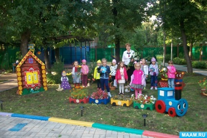 Reportaj foto de revizuire concurs de paturi de flori „cel mai bun pat“ (pentru profesori) Reportaj foto de revizuire concurs de paturi de flori „cel mai bun pat“
