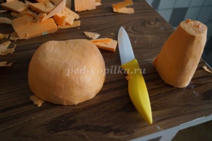Ciuperci cu mâinile lor (lor) Ciuperci cu mâinile lor