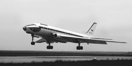 Istoria primului avion sovietic avion de pasageri Tu-104 (pasageri) Istoria primului avion sovietic avion de pasageri Tu-104
