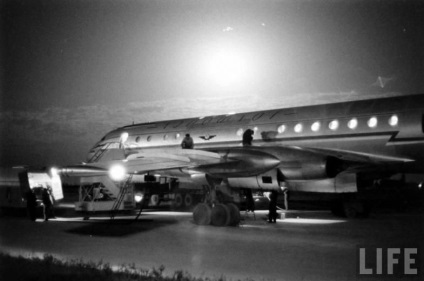 Istoria primului avion sovietic avion de pasageri Tu-104 (pasageri) Istoria primului avion sovietic avion de pasageri Tu-104