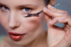 Cum să lipici gene false pentru a se (el însuși) Cum să clei gene false în sine