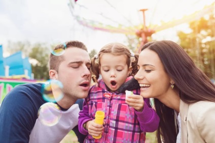 Cum pot părinții crea atmosfera unei familii (familie) Cum pot părinții crea o atmosferă în familie