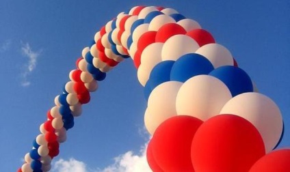 Cum sa faci o ghirlanda de baloane tricolore (baloane) Cum sa faci o ghirlanda de baloane tricolore