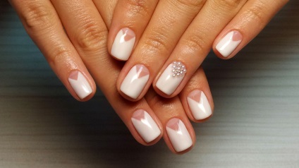 Cum de a face luna de unghii cu gel manichiura - instrucțiuni pas cu pas pentru a crea (manichiura) Cum de a face luna de unghii cu gel manichiura - instrucțiuni pas cu pas pentru a crea