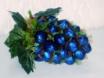 Cum struguri, ciorchine de struguri din bomboane (ciorchine de struguri) Cum struguri, ciorchine de struguri de la dulciuri