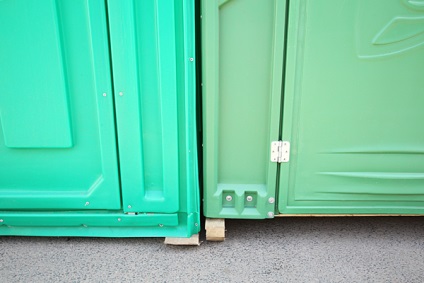 Cum de a alege o cabina de toaletă (modul de a alege o cabină de WC mobil) Cum de a alege o cabina de toaletă