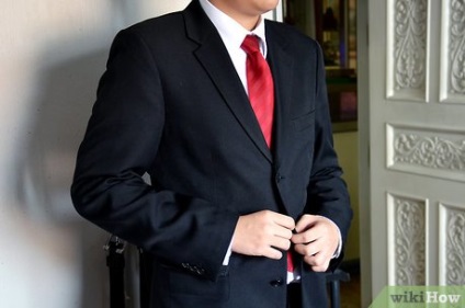 Cum să arate bine într-un costum (care ar trebui să plătească) Cum să arate bine într-un costum