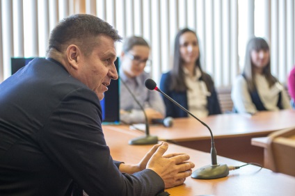 Homeroom interviuri pentru copii Sergei Petrukhina cu medicul șef al Spitalului Buna Vestire (site-ul Amurskaya Pravda) Homeroom interviuri pentru copii Sergei Petrukhina cu medicul șef al Spitalului Buna Vestire