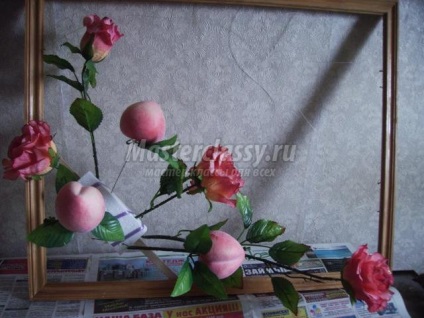 Colaj de flori artificiale, cu propriile sale mâini (un colaj realizat din flori artificiale) Colaj de flori artificiale, cu propriile sale mâini