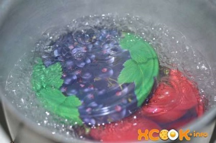 tomate conservate cu blaturi morcov - o rețetă pentru iarnă (tomate cu blaturi de morcov în timpul iernii) rosii conservate cu blaturi de morcov - o rețetă pentru iarnă