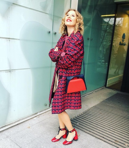 stele cosmetician Ksenia Sobchak au aratat cosmetice preferate (foto) (Xenia) stele cosmetician Ksenia Sobchak au aratat cosmetice preferate (foto)