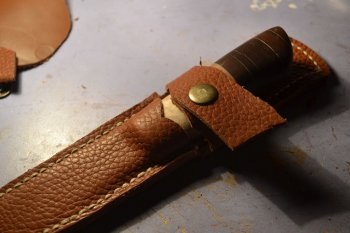 Piele de caz pentru cuțitul cu mâinile, cu mâinile lor (lor) Piele de caz pentru cuțitul cu mâinile, cu propriile sale mâini