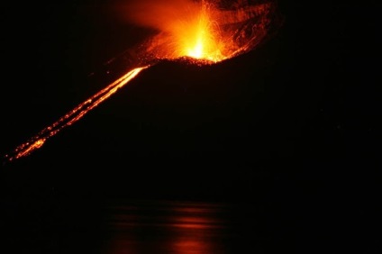 Imagini frumoase erupție vulcanică - X-om (erupția) Imagini frumoase vulcanice erupție - X-om