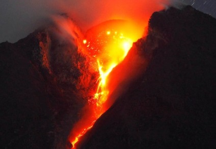 Imagini frumoase erupție vulcanică - X-om (erupția) Imagini frumoase vulcanice erupție - X-om