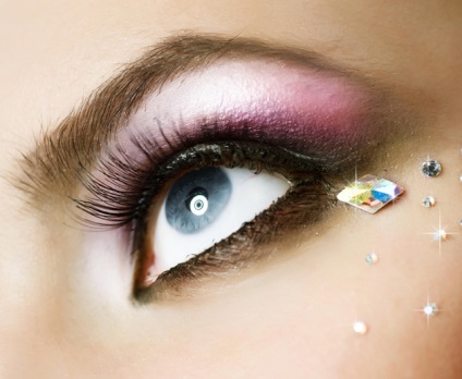 Creative ochi make-up - pas cu pas instrucțiuni de execuție (foto) (instrucțiuni) Creative ochi make-up - pas cu pas instrucțiuni de execuție (foto)