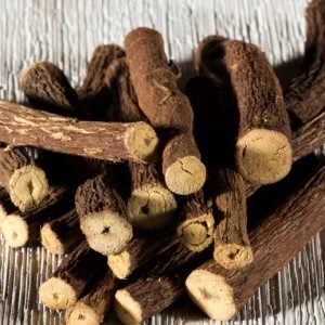 beneficii Licorice și a efectelor nocive plante, produse alimentare și de sănătate (prestații) beneficii Licorice și a efectelor nocive plante, produse alimentare și de sănătate