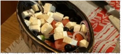 salată de vară ușoară din Grecia ( „greacă“ reteta clasica) salată de vară ușoară din Grecia