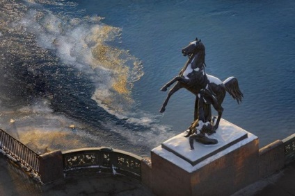Răzbunarea sculptorului (fapte Pyotr Klodt) răzbunare a sculptorului