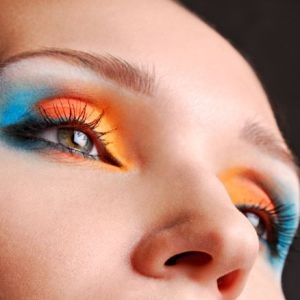 machiaj de moda cu nuanțe luminoase (umbra umbre selectate) Moda make-up cu nuanțe luminoase