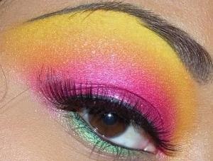 machiaj de moda cu nuanțe luminoase (machiaj) Moda make-up cu nuanțe luminoase