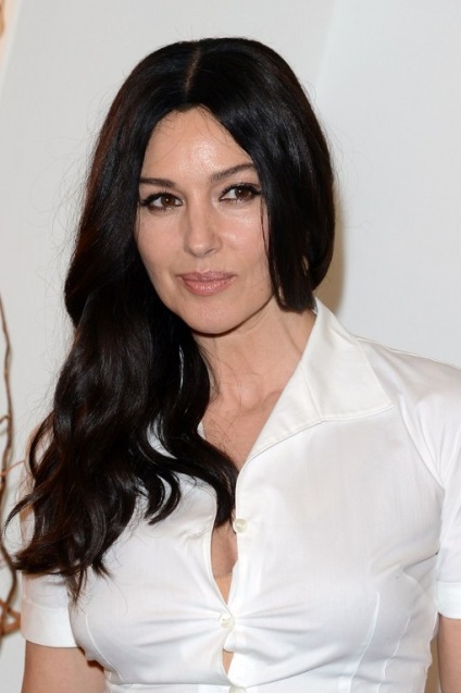 Monika Beluchchi și o fotografie de coafuri ei chic, tunsori si coafuri foto (Bellucci) Monika Beluchchi și o fotografie de coafuri ei chic, tunsori si coafuri fotografie