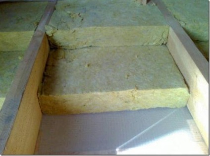 Instalare de grinzi de podea din lemn (grinzi) Instalare de grinzi de podea din lemn