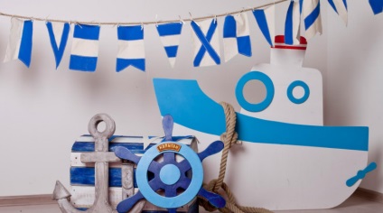Tema marină în interior (litere decorative scoici) Tema marină în interior