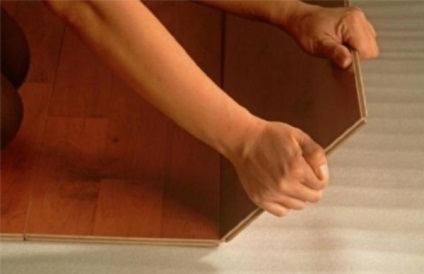Poti pune linoleum laminat sau lay laminat (linoleum) Este posibil să se stabilească parchet laminat linoleum sau laminat lay