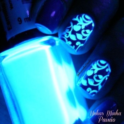 Unusual uimitoare unghiilor de design de neon cu un efect luminos (proiectare) Neobișnuit uimitoare de design de neon de unghii cu efect luminos